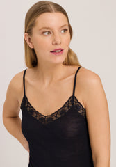 LACE23 Top