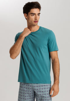 LIVING T-Shirt