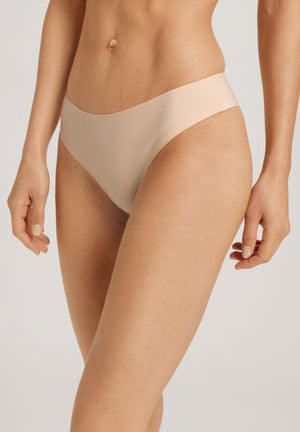 INVISIBLE TOUCH String