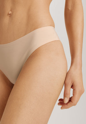 INVISIBLE TOUCH String