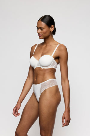 AZELIE String